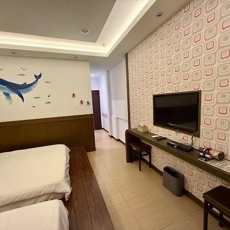 尹居 包棟民宿 Xiaoliuqiu Exterior photo